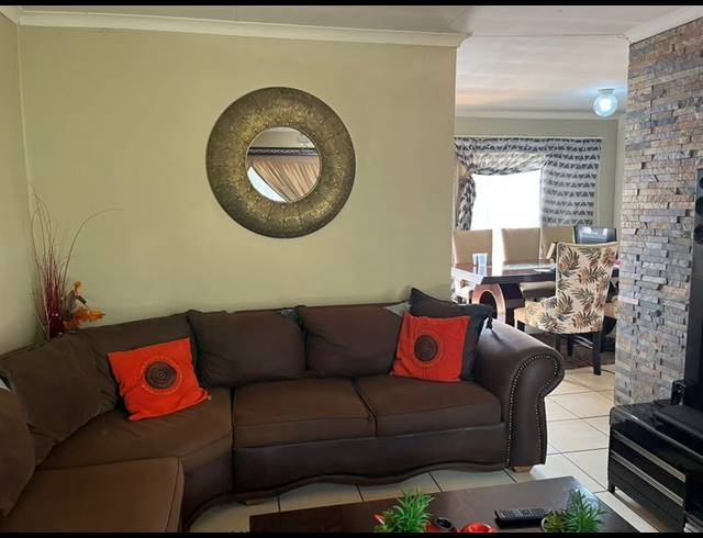 2 BEDROOM COMPLEX FOR SALE IN AMANDASIG